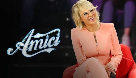 mediaset play amici